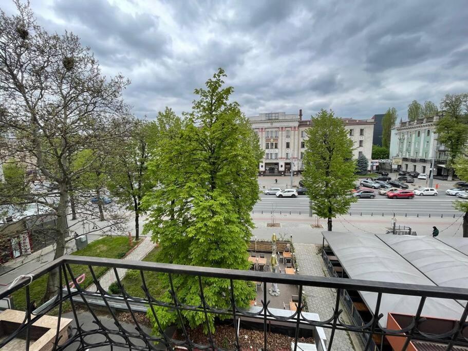 Luxury Apartment In The Center Chisinau Exterior photo